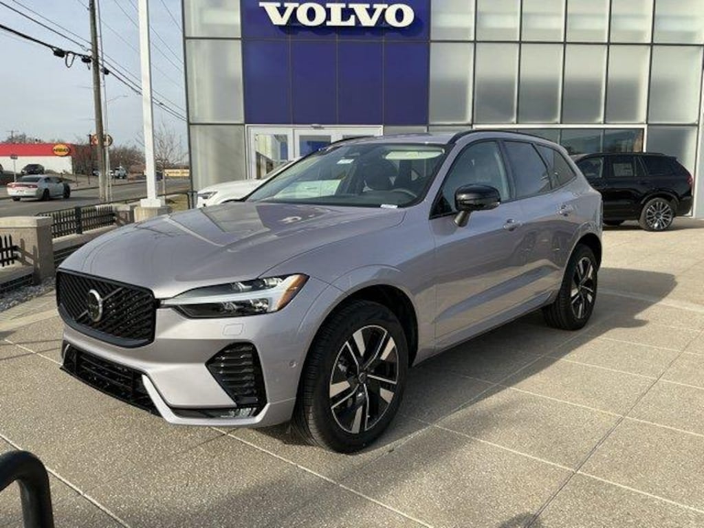 New 2026 Volvo XC60 B5 Plus SUV