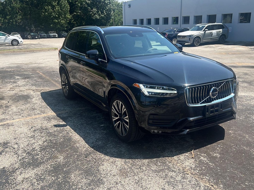 Used 2021 Volvo XC90 Momentum SUV
