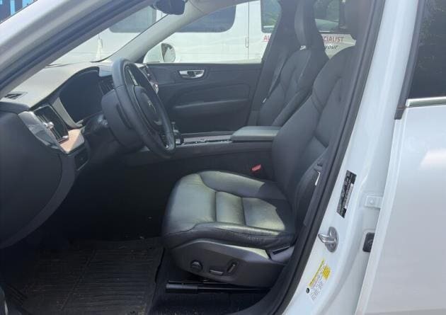 Used 2023 Volvo XC60 Plus with VIN YV4L12RN2P1295852 for sale in Kansas City