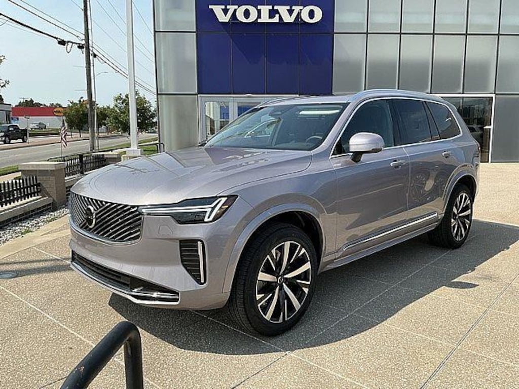 New 2026 Volvo XC90 B5 Core SUV