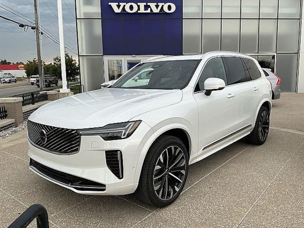 New 2026 Volvo XC90 B6 Plus 7-Seater SUV