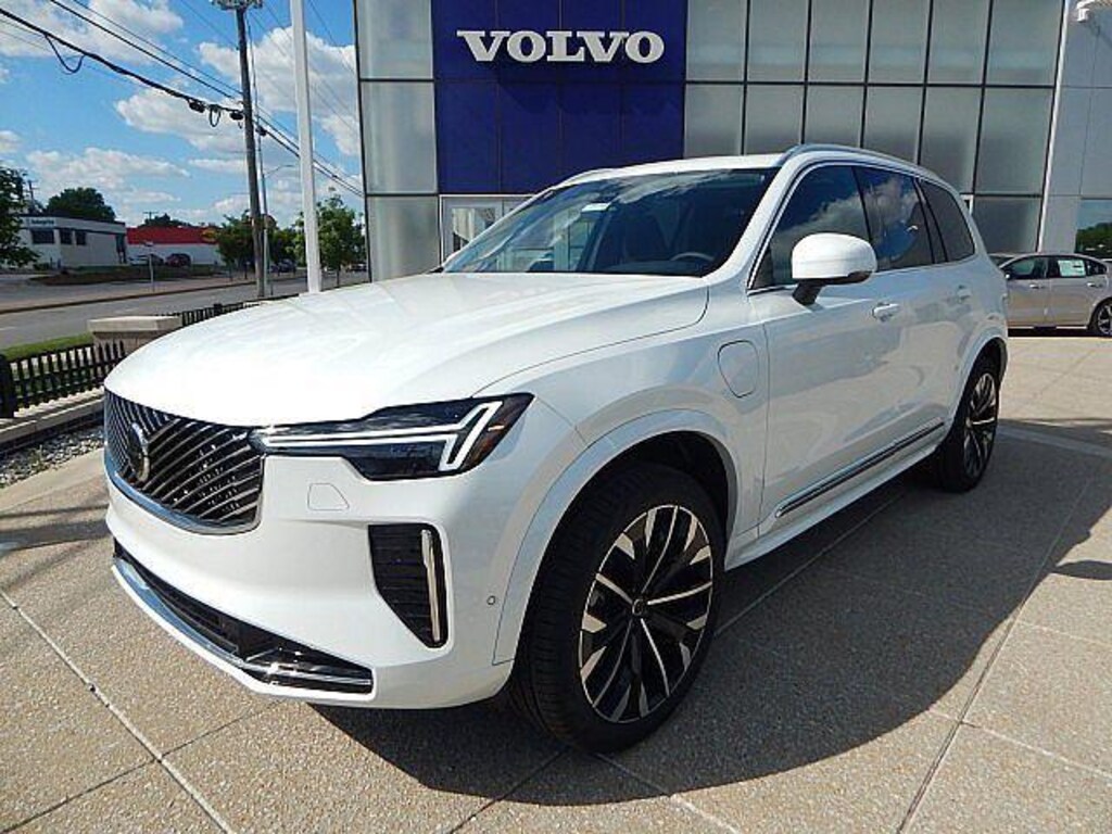 Certified 2025 Volvo XC90 Plug-In Hybrid Plus SUV
