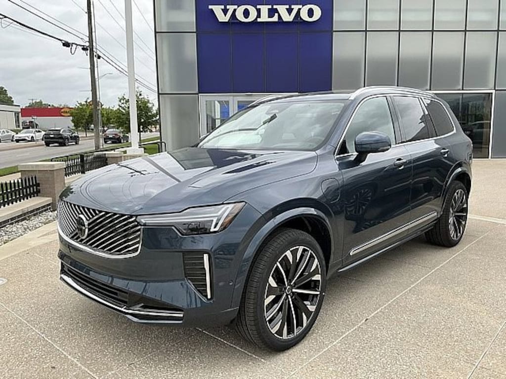 New 2026 Volvo XC90 plug-in hybrid T8 Ultra 7-Seater SUV