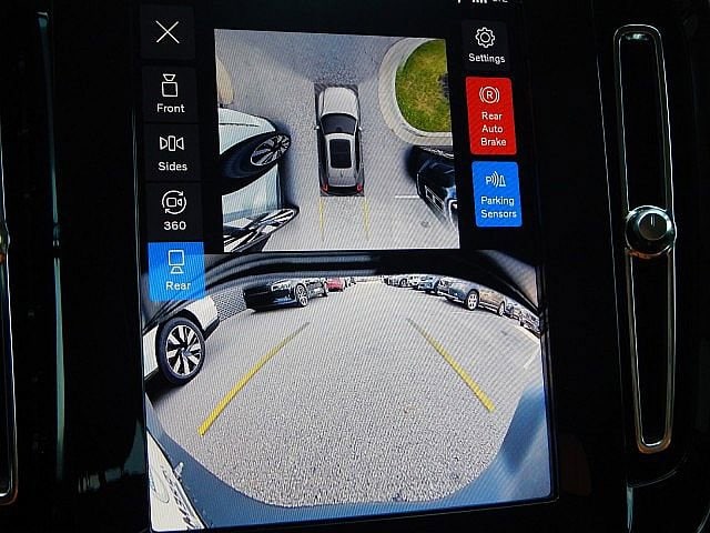 2026 Volvo XC40 Plus - Photo 19