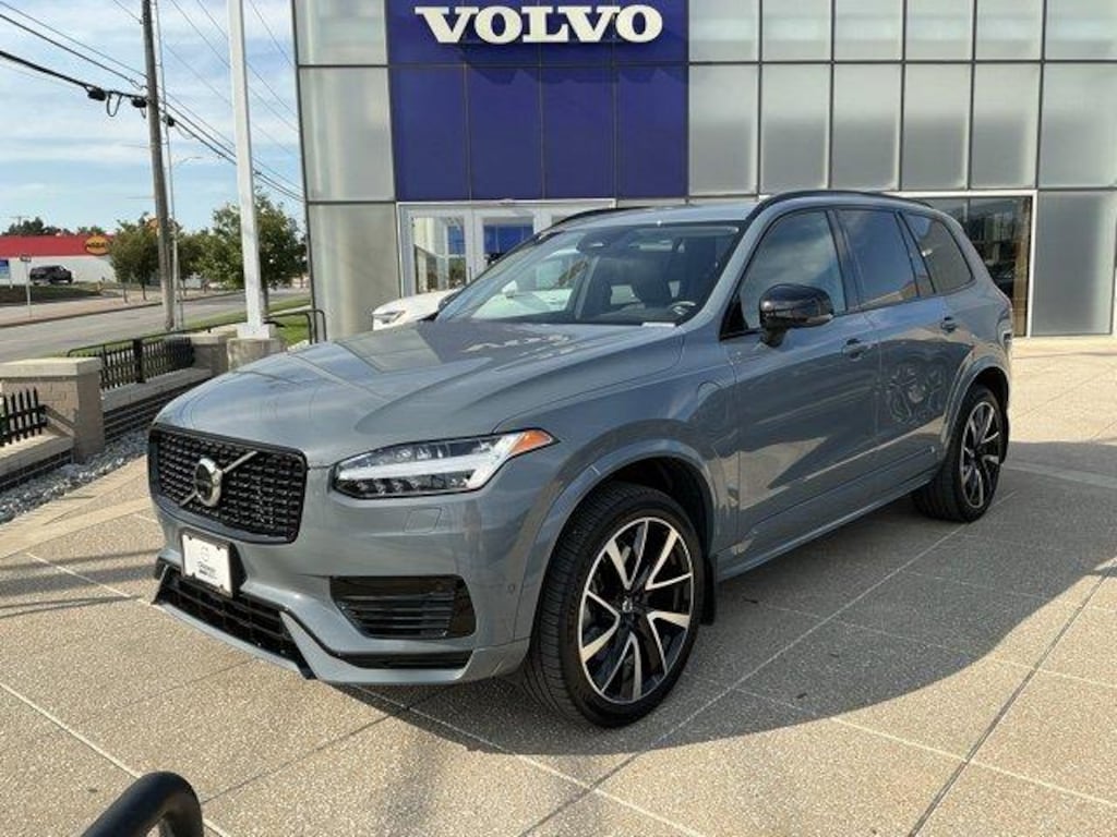 Certified 2023 Volvo XC90 Recharge Plug-In Hybrid Plus Dark Theme SUV