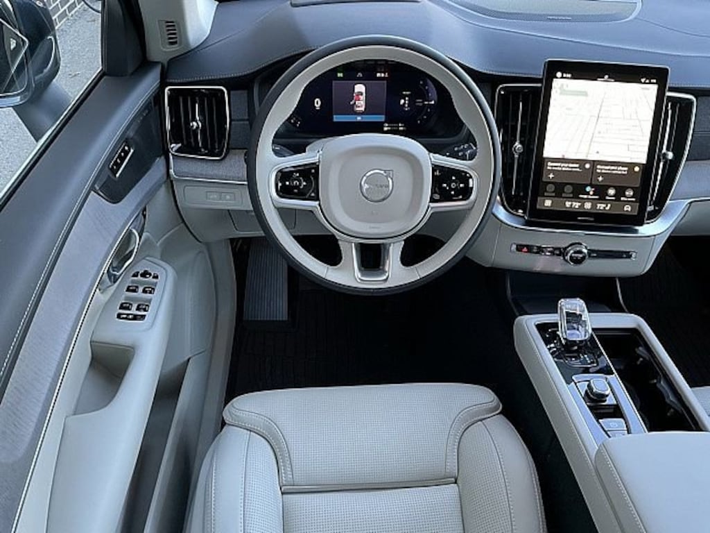 New 2026 Volvo XC90 plug-in hybrid T8 Ultra 7-Seater SUV