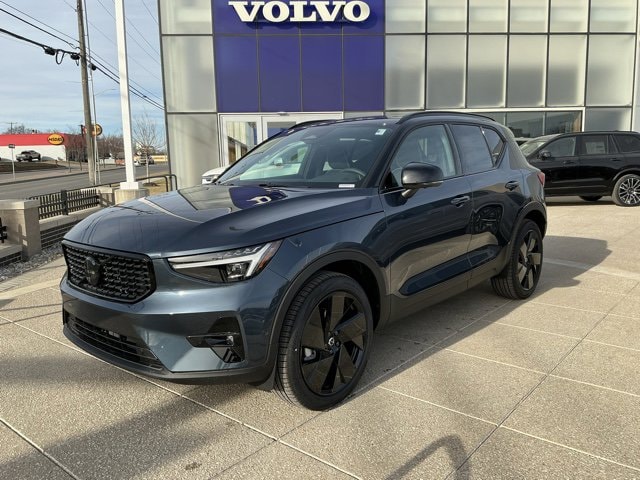 2026 Volvo XC40 B5 Ultra Ultra Black Edition AWD's photo
