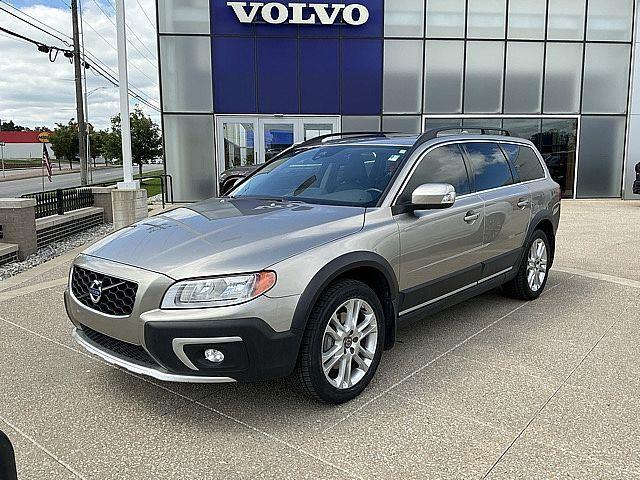 Used 2016 Volvo XC70 Premier with VIN YV4612NK8G1269684 for sale in Kansas City