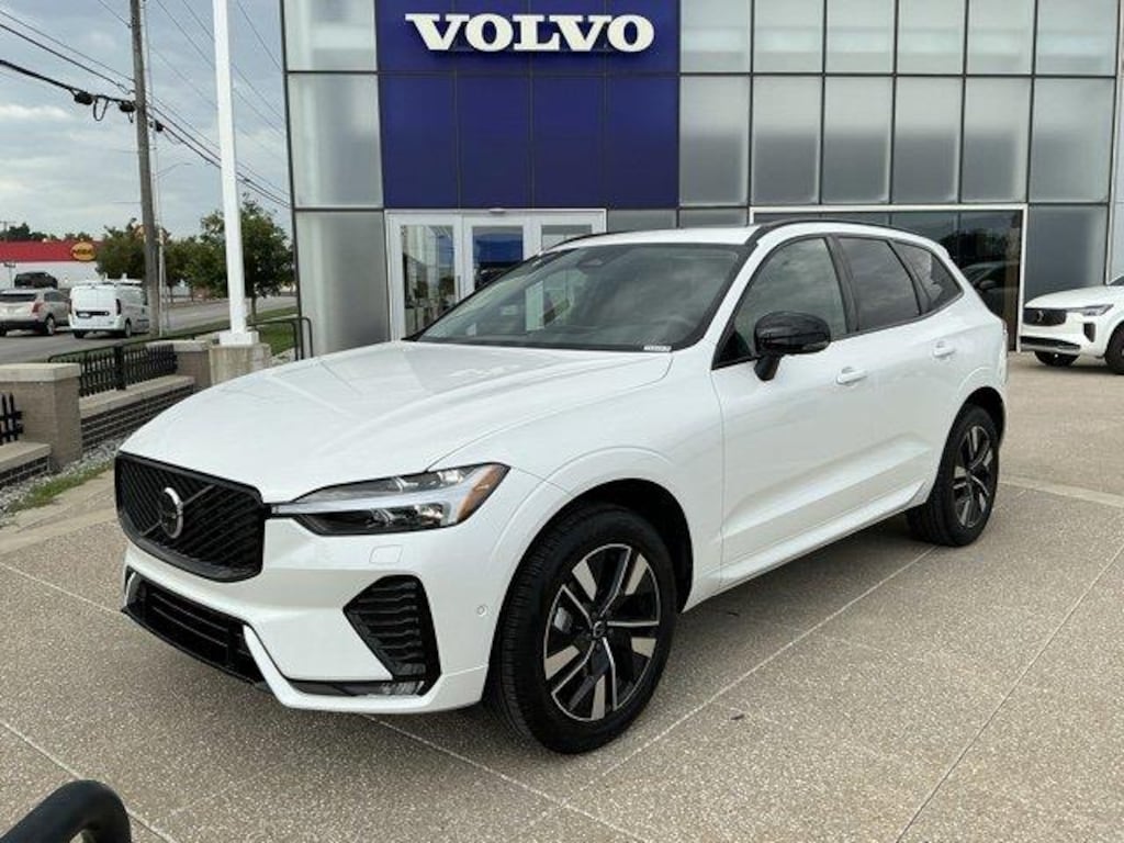 New 2026 Volvo XC60 B5 Plus SUV