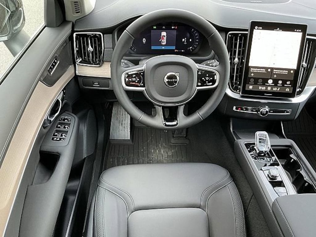 New 2026 Volvo XC90 B5 Plus 7-Seater SUV