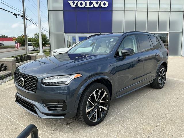2023 Volvo XC90 T8 Recharge Plus Dark Theme 7-Seater 4WD's photo