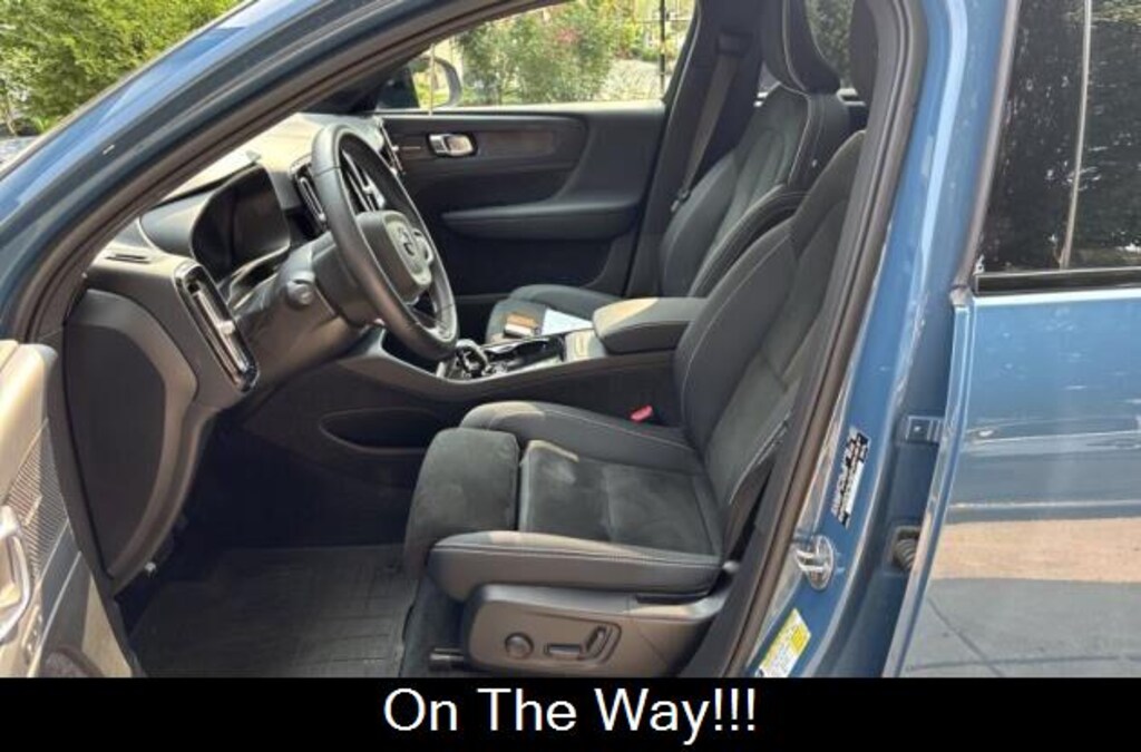 Used 2023 Volvo C40 Recharge Pure Electric Ultimate SUV