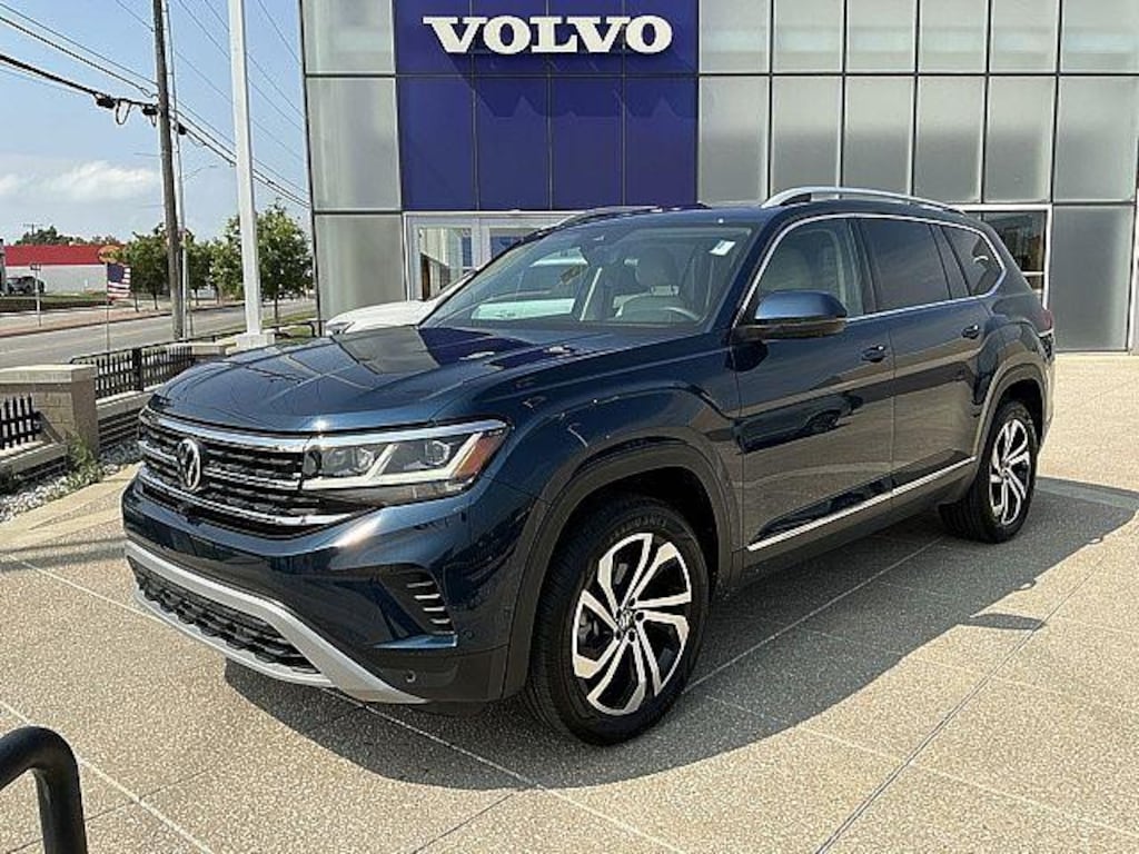 Used 2021 Volkswagen Atlas 2.0T SEL Premium 4MOTION 2021.5
