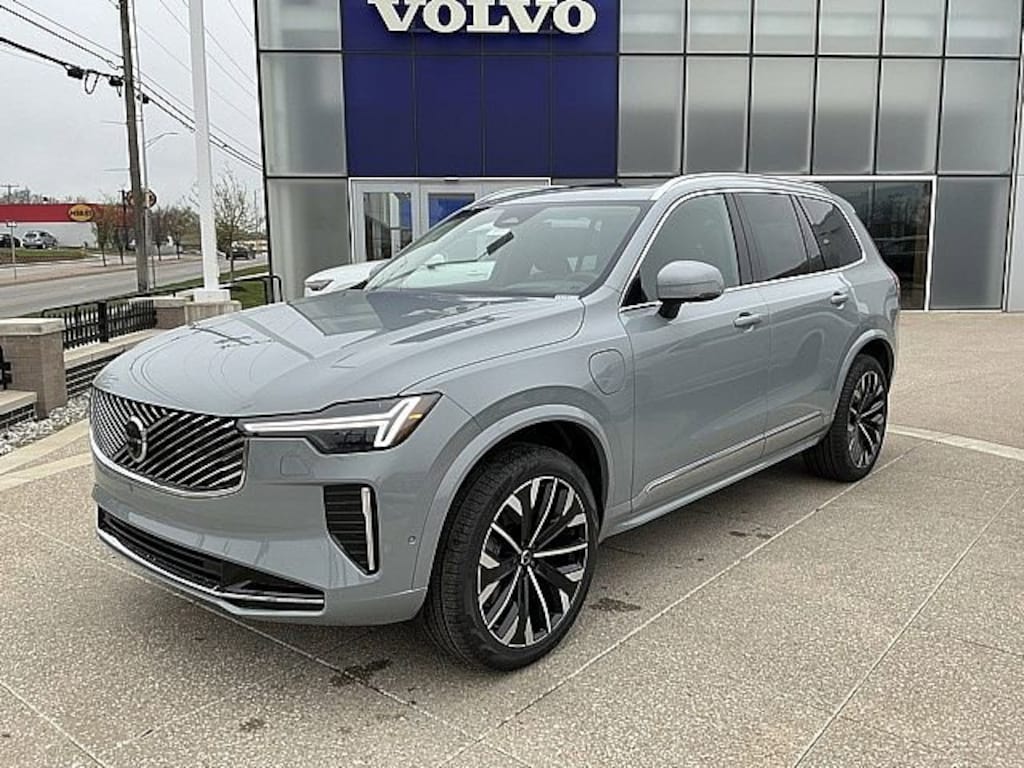 New 2026 Volvo XC90 plug-in hybrid T8 Ultra 6-Seater SUV