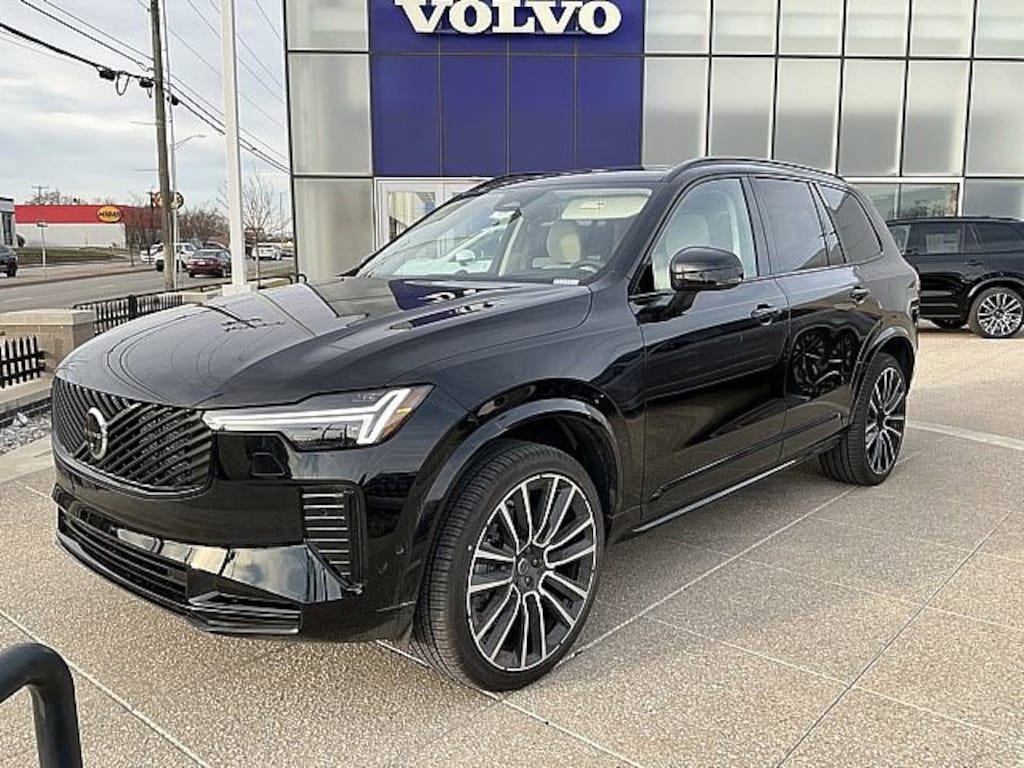 New 2026 Volvo XC90 B6 Ultra Dark Theme 6-Seater SUV