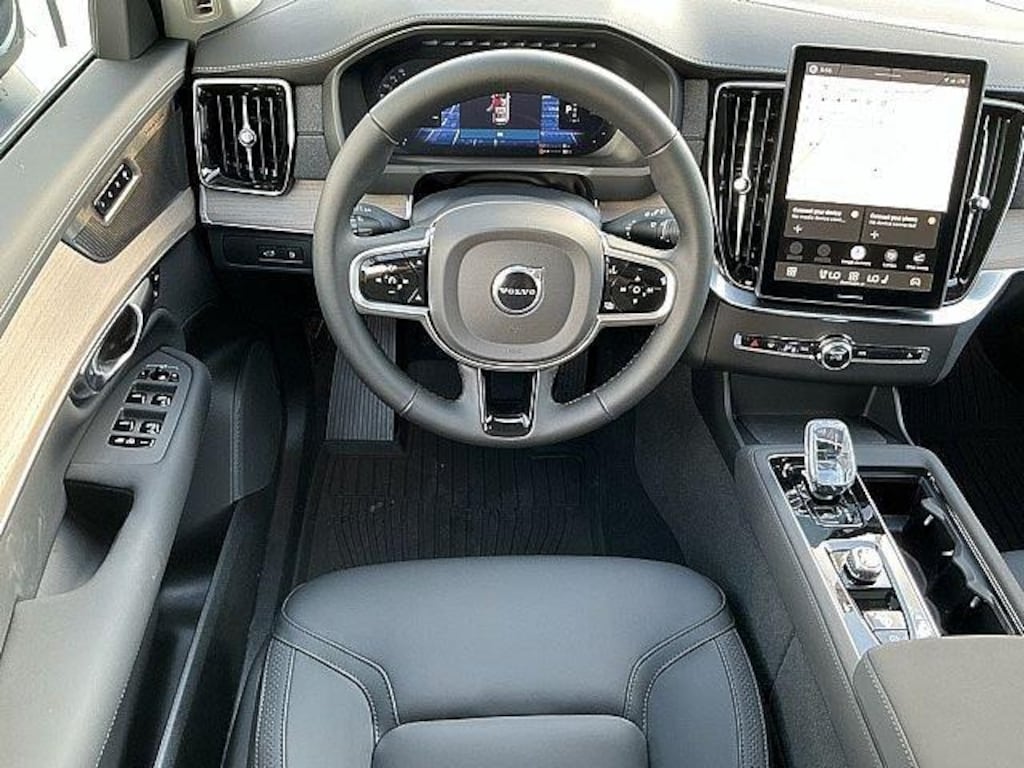 New 2026 Volvo XC90 plug-in hybrid T8 Plus 7-Seater SUV