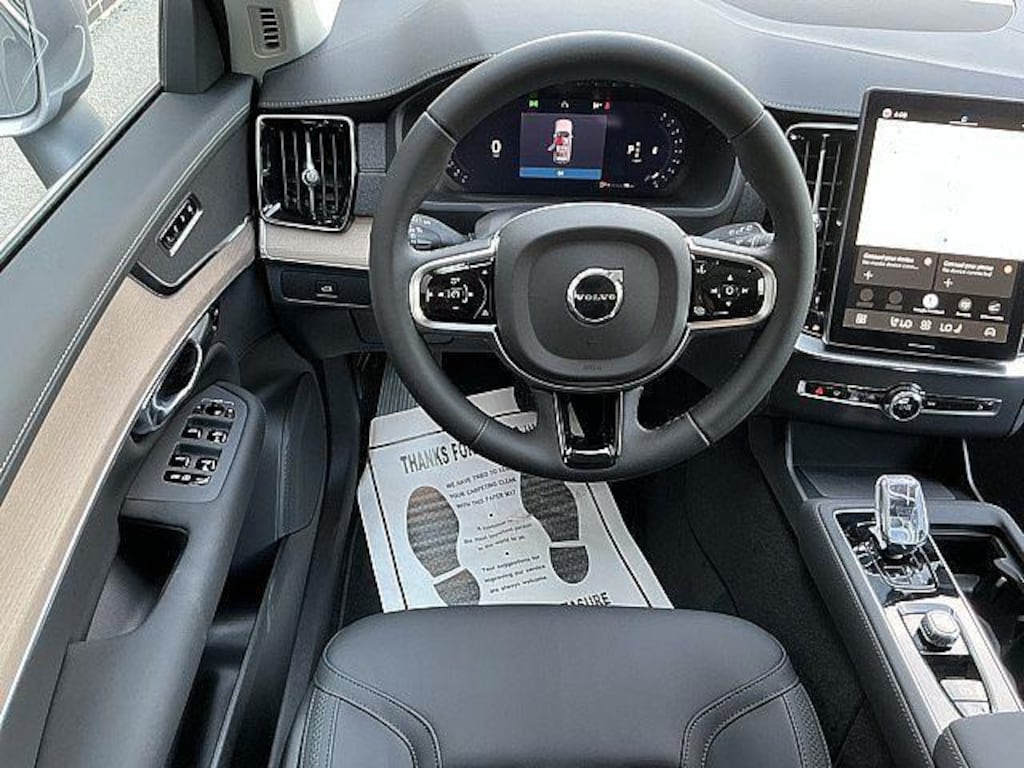 New 2026 Volvo XC90 B5 Core SUV