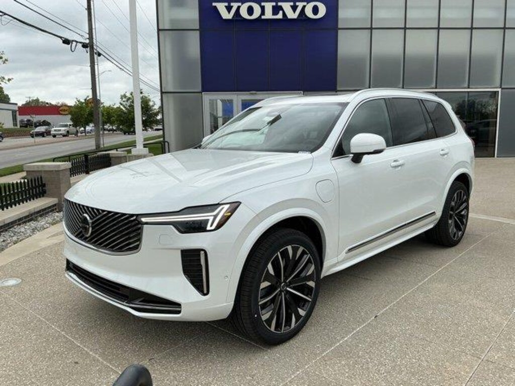 New 2026 Volvo XC90 plug-in hybrid T8 Plus 7-Seater SUV