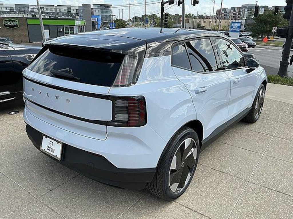 New 2026 Volvo EX30 Twin Motor Plus SUV