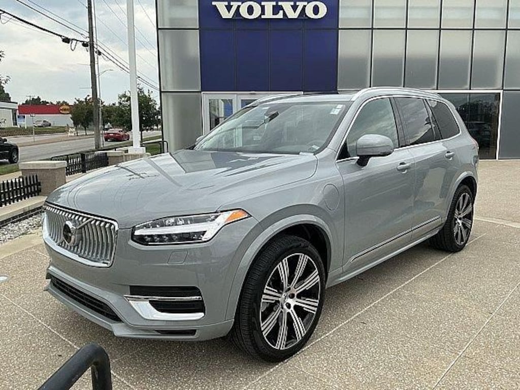 Certified 2025 Volvo XC90 Plug-In Hybrid Core SUV