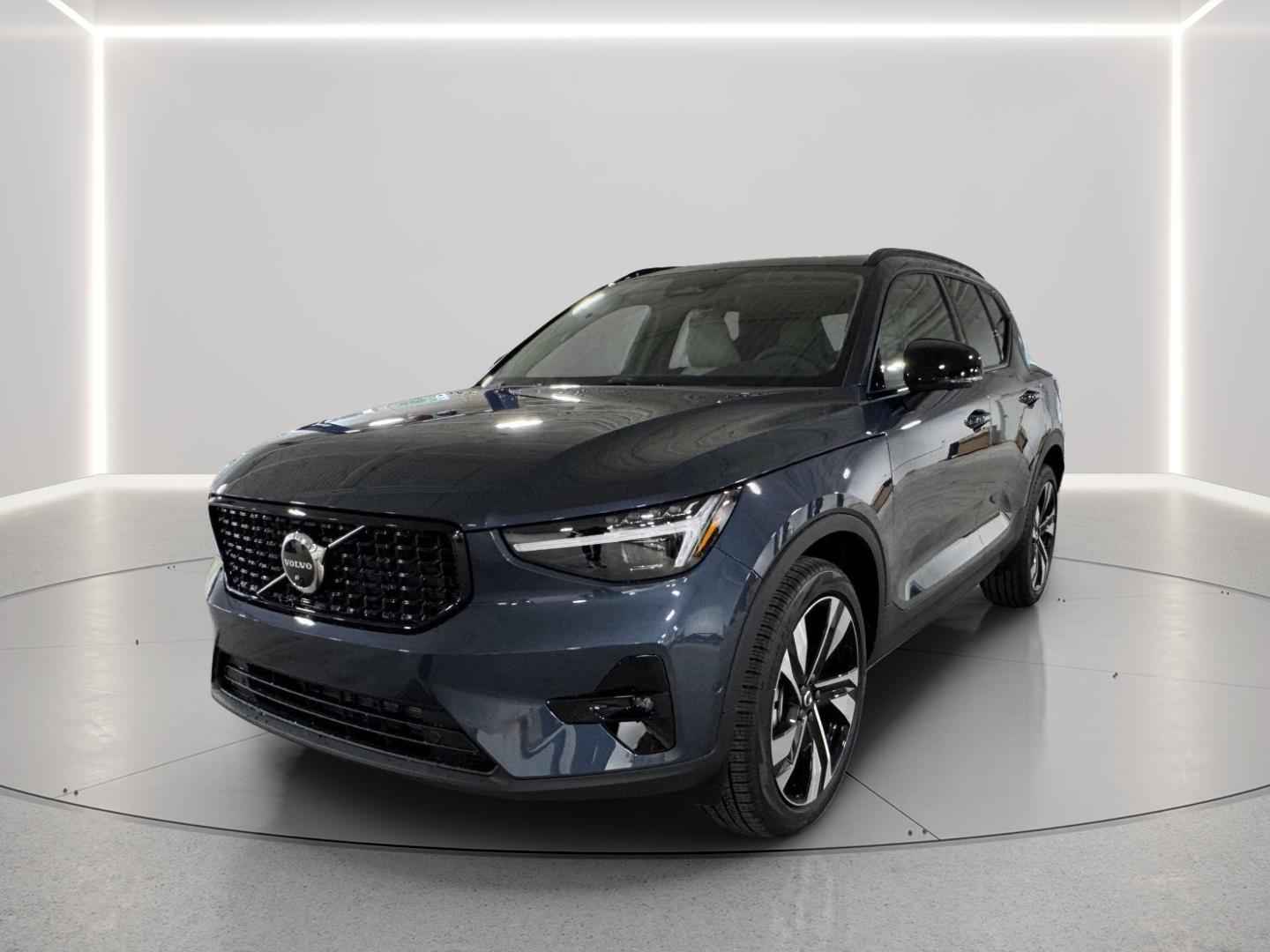 2026 Volvo XC40