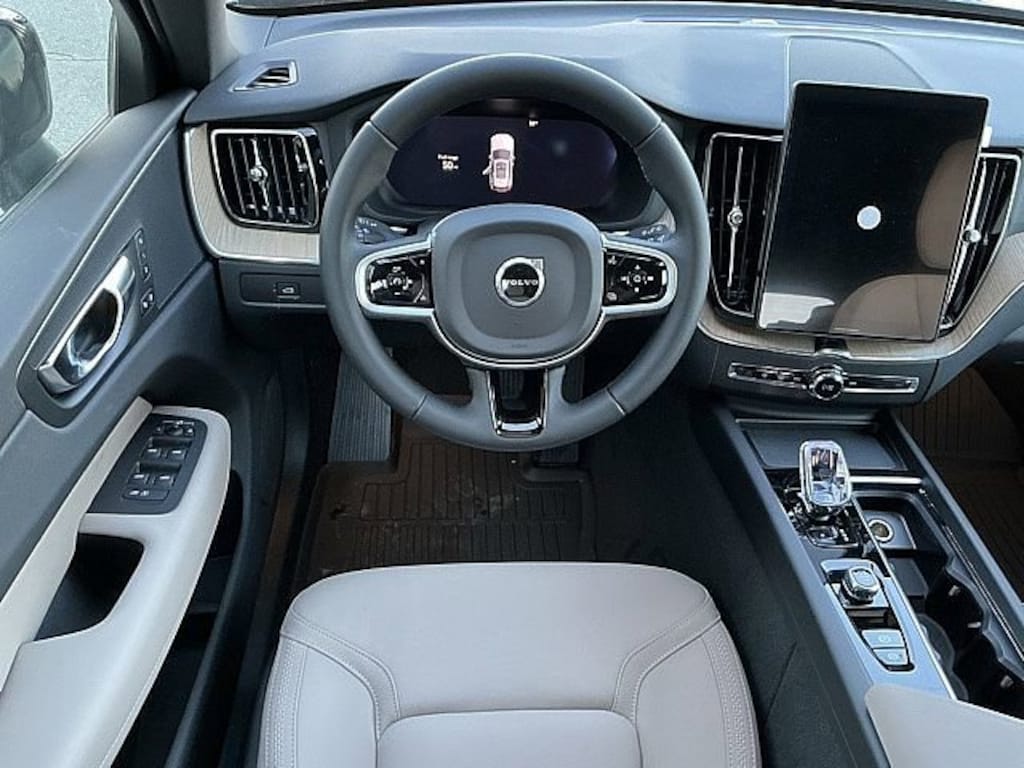 New 2026 Volvo XC60 B5 Plus SUV