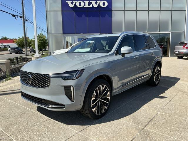 2026 Volvo XC90 T8 Recharge Plus Bright 7-Seat 4WD's photo