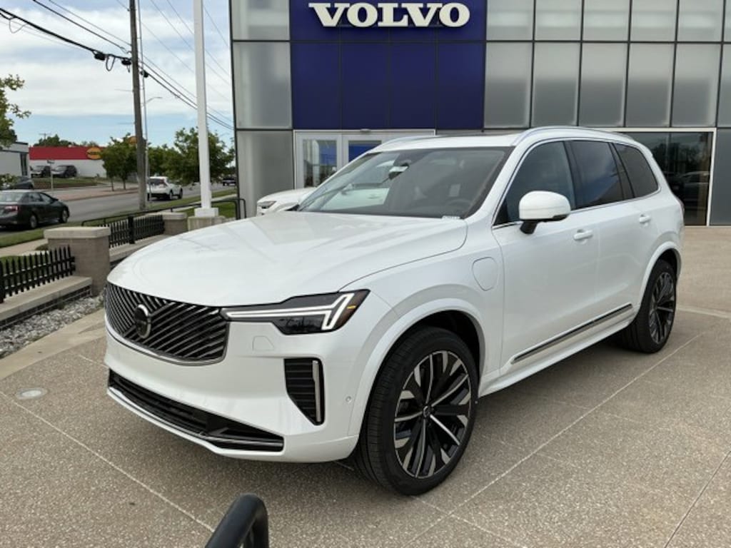 New 2026 Volvo XC90 plug-in hybrid T8 Plus 7-Seater SUV