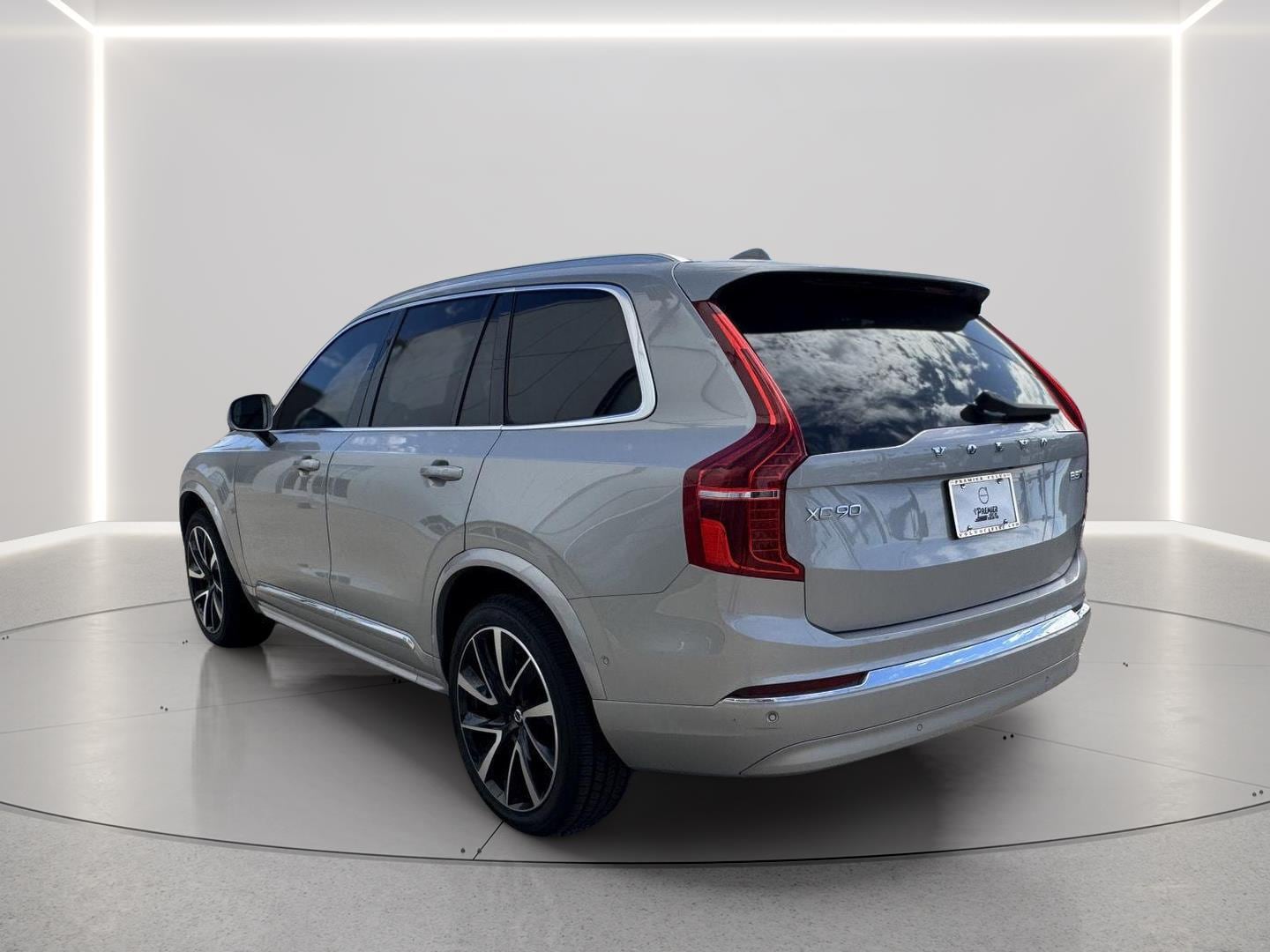 2024 Volvo XC90 Plus