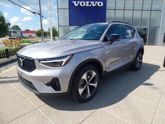2026 Volvo XC40