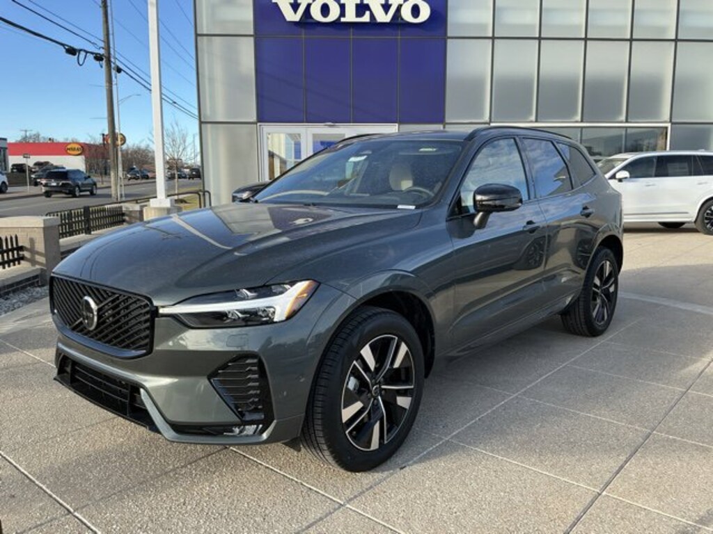 New 2026 Volvo XC60 B5 Plus SUV