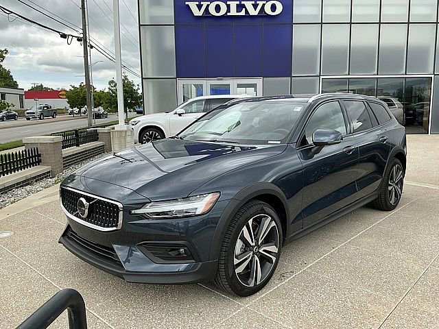 Certified 2026 Volvo V60 Cross Country Plus with VIN YV4L12WK8T2171745 for sale in Kansas City