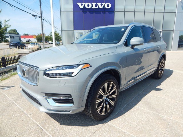 2025 Volvo XC90 Plus B6 AWD Plus 7-Seater