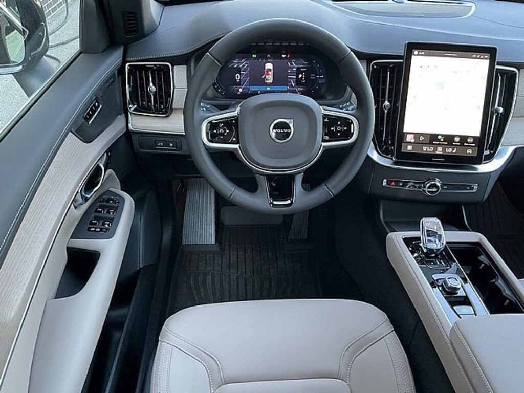 New 2026 Volvo XC90 plug-in hybrid T8 Plus 7-Seater SUV