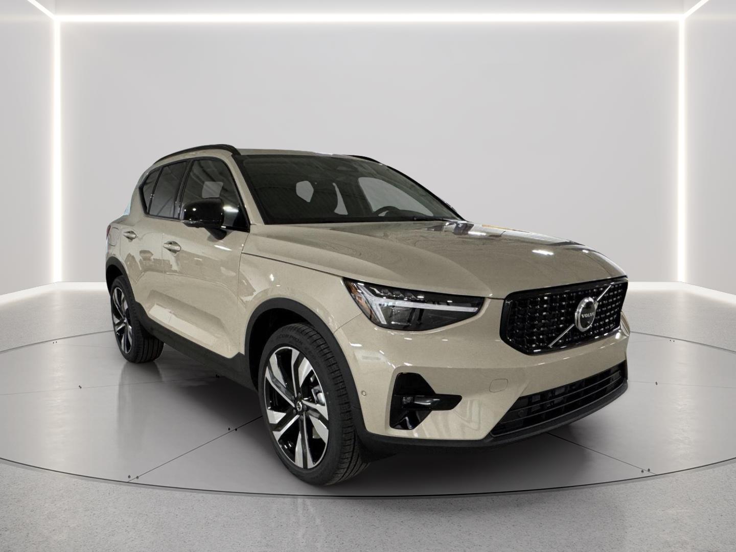 2026 Volvo XC40