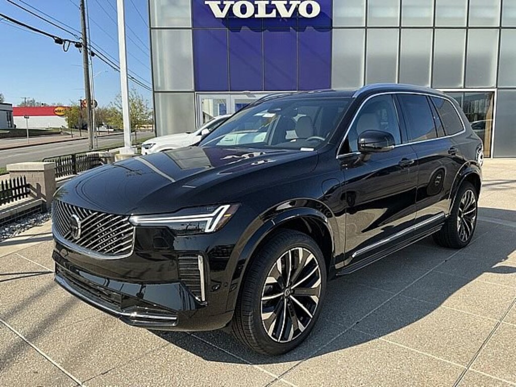 New 2026 Volvo XC90 plug-in hybrid T8 Plus 7-Seater SUV