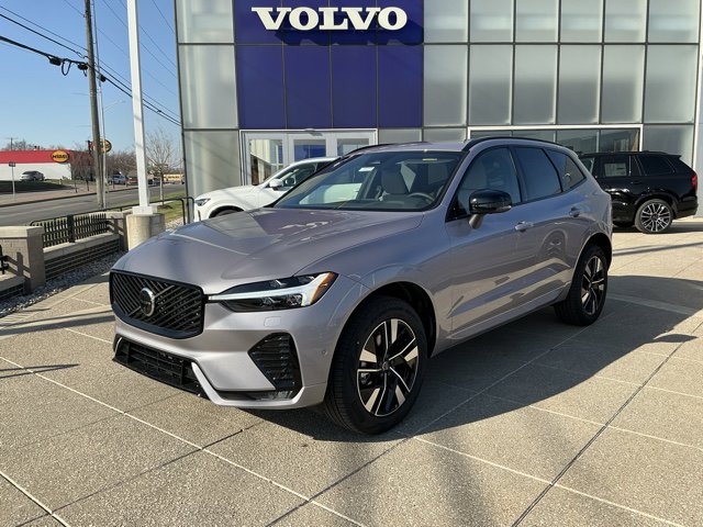 2026 Volvo XC60 B5 Plus Dark AWD's photo