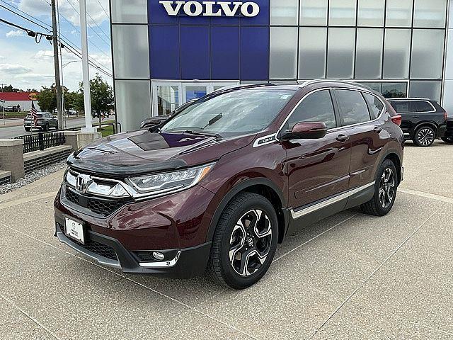 Used 2018 Honda CR-V Touring with VIN 7FARW2H95JE024595 for sale in Kansas City