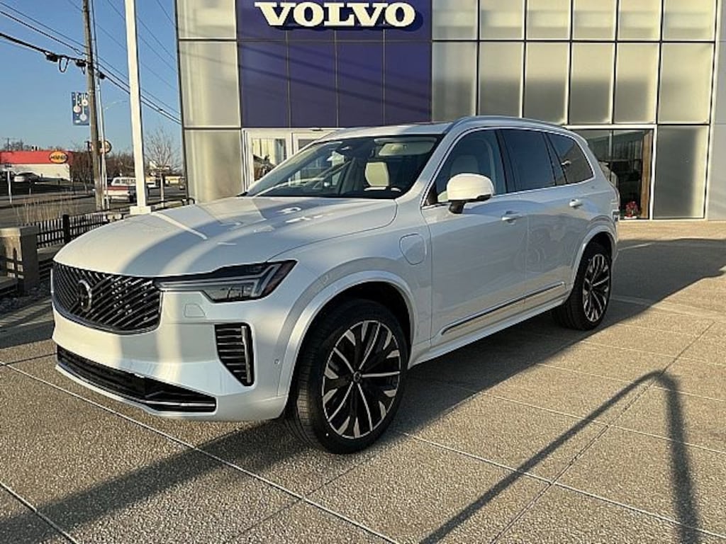 New 2026 Volvo XC90 plug-in hybrid T8 Ultra 7-Seater SUV