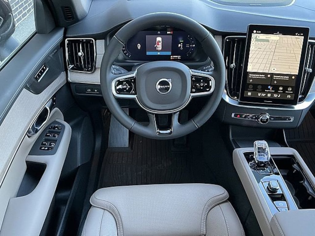 New 2026 Volvo XC90 plug-in hybrid T8 Ultra 7-Seater SUV