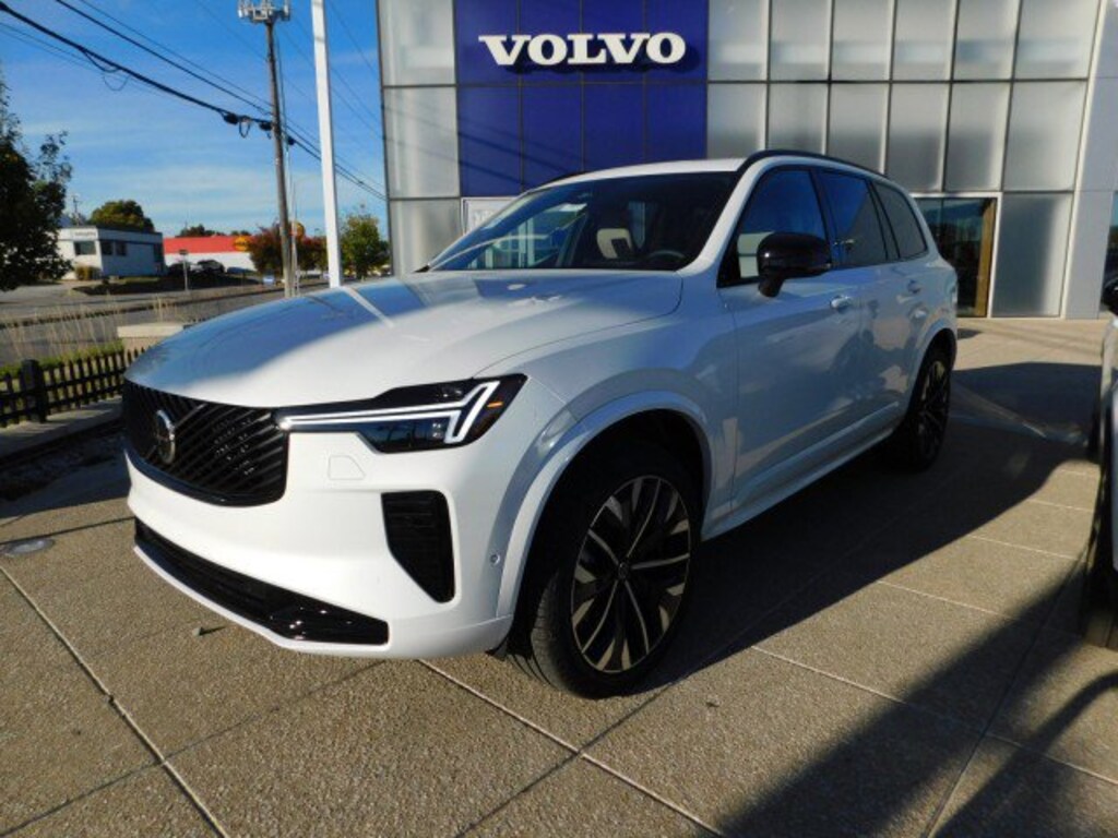 New 2026 Volvo XC90 B6 Ultra Dark Theme 7-Seater SUV