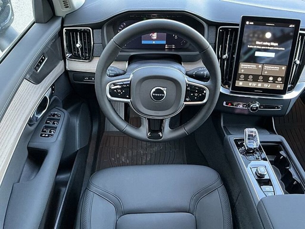 New 2026 Volvo XC90 plug-in hybrid T8 Plus 7-Seater SUV