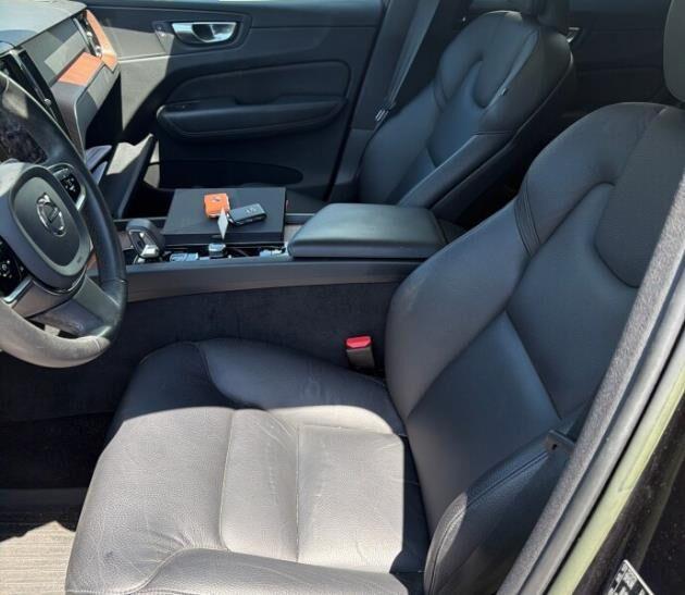 Used 2023 Volvo XC60 Plus with VIN YV4L12RE1P1288424 for sale in Kansas City