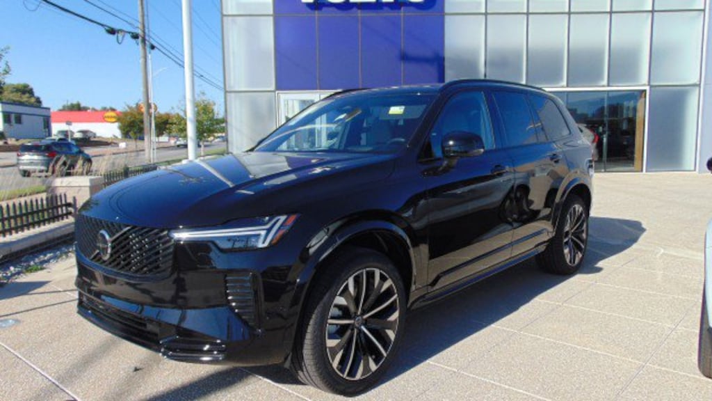 New 2026 Volvo XC90 B6 Ultra Dark Theme 7-Seater SUV