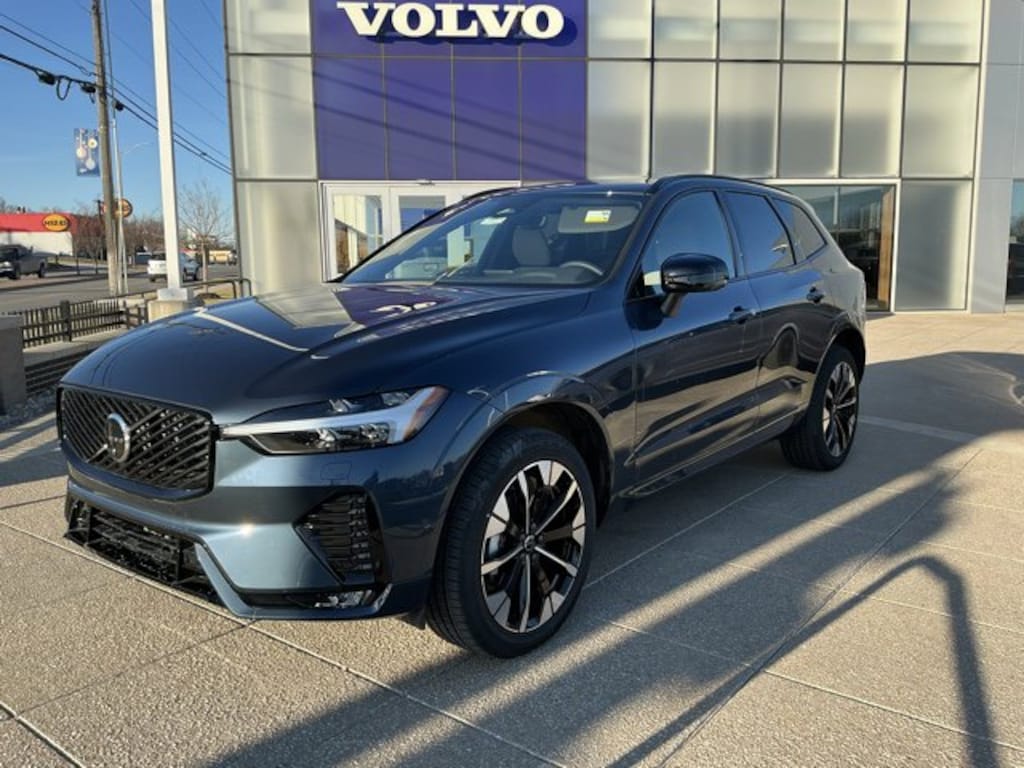 New 2026 Volvo XC60 B5 Plus SUV