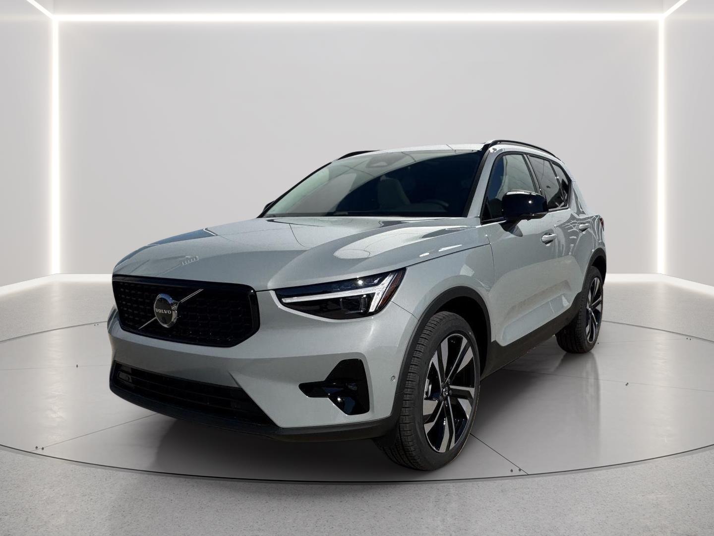 2026 Volvo XC40