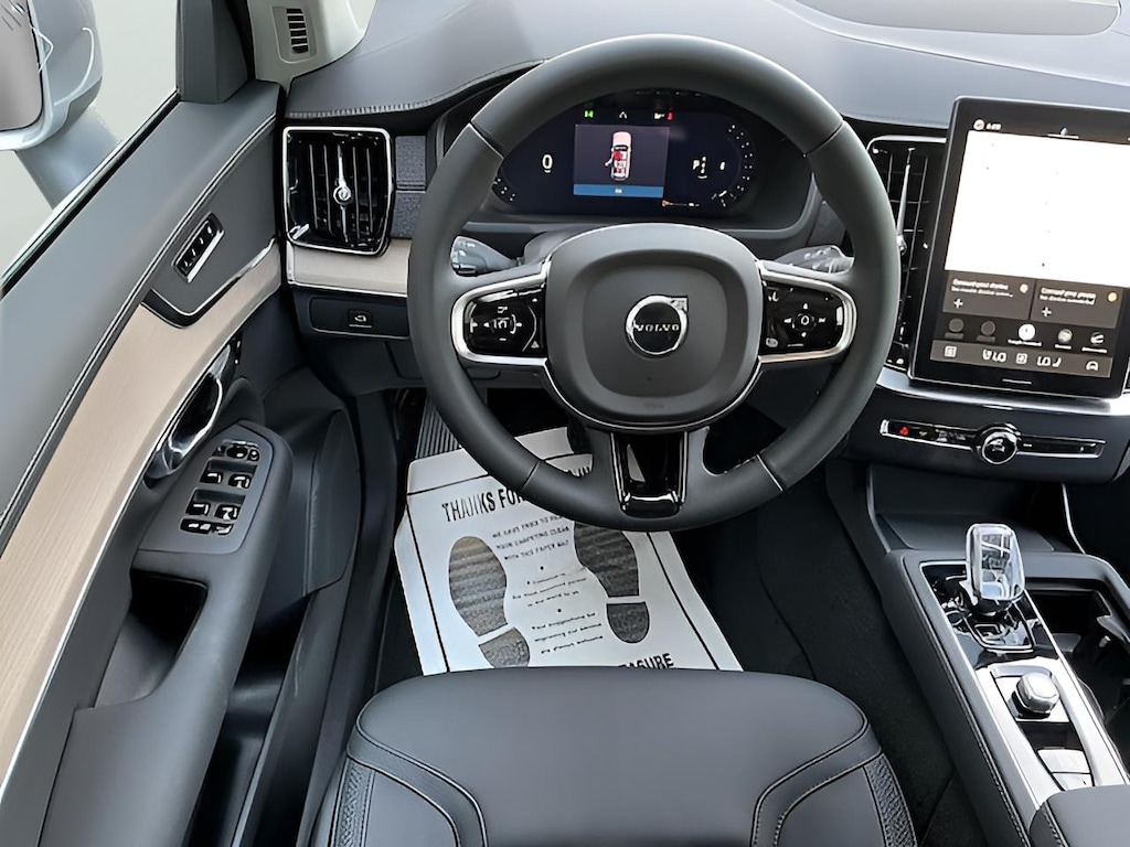 New 2026 Volvo XC90 B5 Core SUV