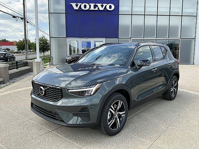Volvo XC40 in Kansas City Area: Shop Now