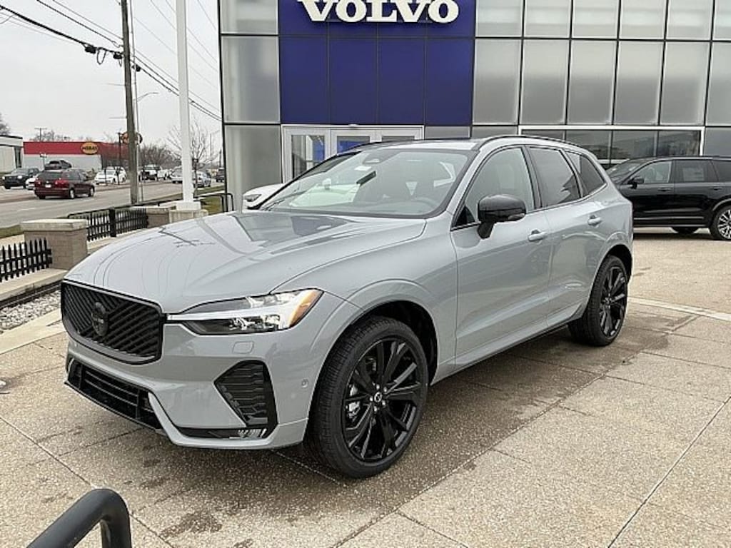 New 2026 Volvo XC60 B5 Ultra Black Edition SUV