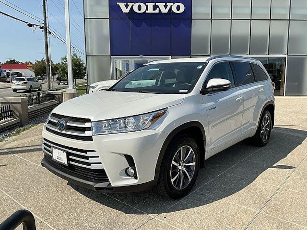 Used 2018 Toyota Highlander Hybrid XLE SUV